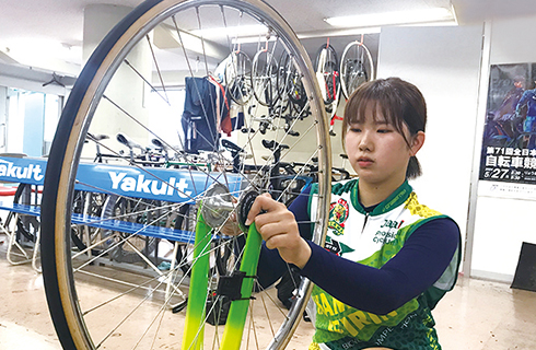 自転車の整備の様子