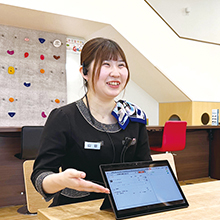 フロアスタッフの様子