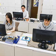 総務部の様子
