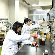 R&Dセンター（研究開発）の様子